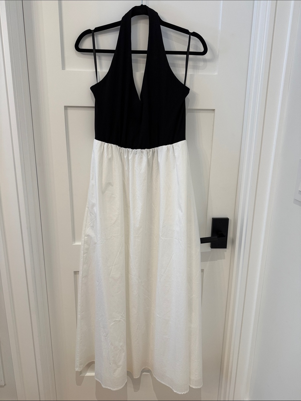 NWT Nicole Miller Black & White Halter Maxi Dress